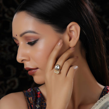 Kundan Ring with Pearls