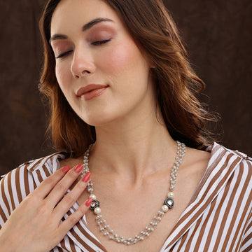 White Rhodium Plated Kundan Neckalce by Ruby Raang