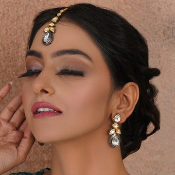 Ruby Raang Dual Tone Kundan Maang Tikka with Earrings