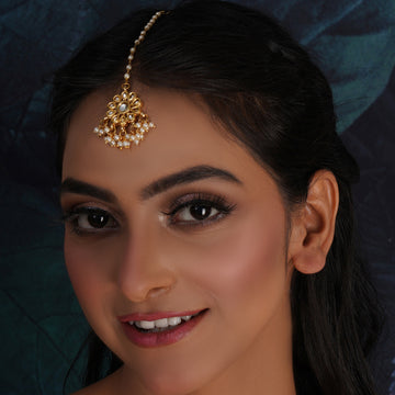 Ruby Raang Women's Kundan Maang Tikka