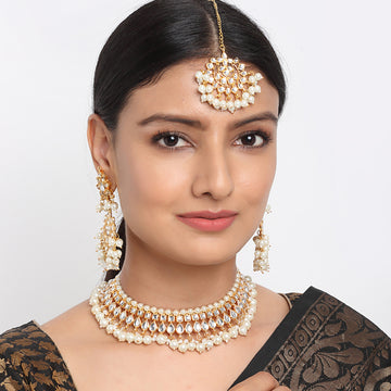 Ruby Raang Kundan Choker with Earrings & Maang Tikka