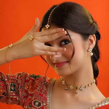 Tara Sangam Complete Set – Minimal Tikka, Necklace, Haath Phool & Earrings