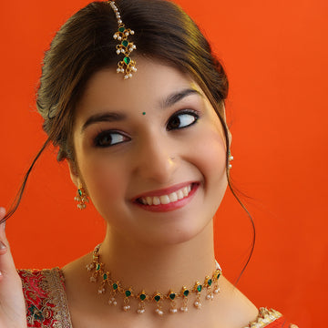Hara Phool Complete Set – Green Tikka, Necklace & Earrings