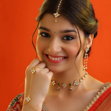 Phool Sangam Complete Set – Kundan Tikka, Necklace, Haath Phool & Earrings