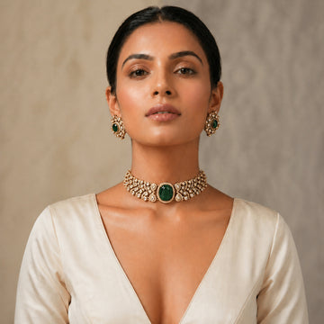 Kundan Emerald Green Stone Choker Set with Matching Earrings