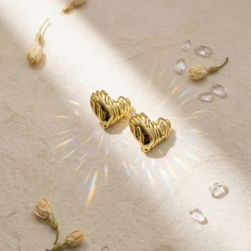 Gold Ribbed Wave Heart Stud Earrings