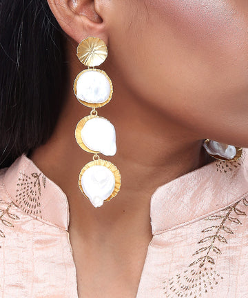 PEARL EARRINGS