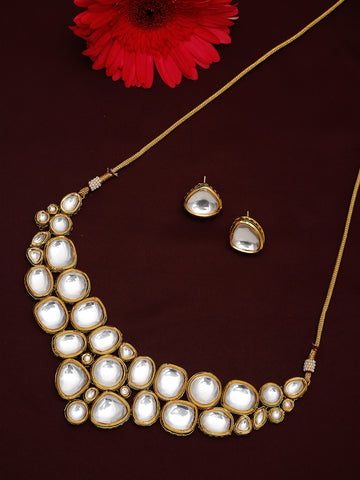 Kundan Choker with Studs