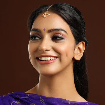 Square with Pearls Kundan Maang Tikka