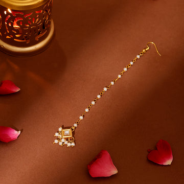 Square with Pearls Kundan Maang Tikka
