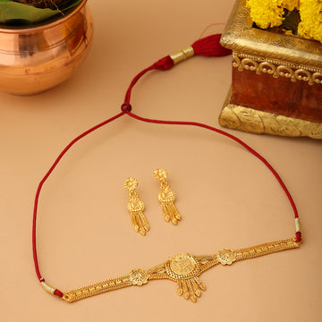 Golden Choker with Earrings
