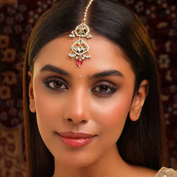 Ruby Raang Sindoor Maang Tikka