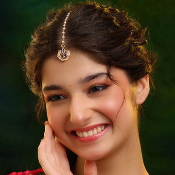 Ruby Raang Virasat Jewels Maang Tikka