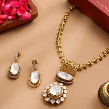 Ruby Raang Kundan Antique Finish Earrings and Necklace set