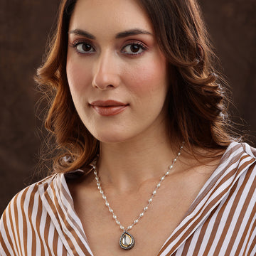 Beaded Kundan Necklace by Ruby Raang