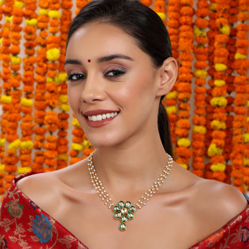 Meenakari Kundan Choker in Pearl Strings