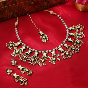 Kundan Collar Necklace with Earrings & Maang Tikka