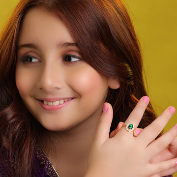 Titli Kids Emerald Kundan Flower Ring