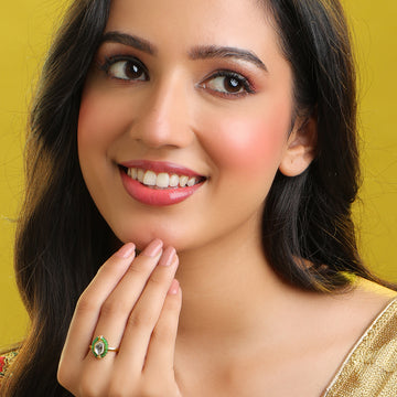 Titli Ishrat Kundan Halo Ring