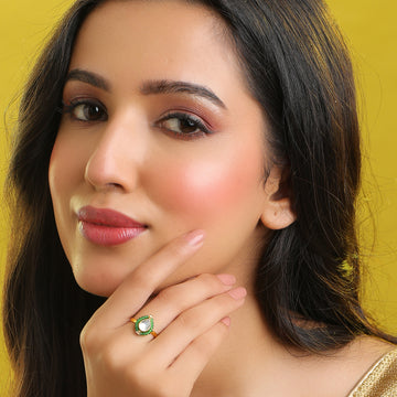 Titli Saloni Kundan Halo Ring