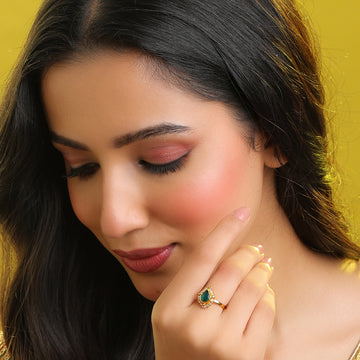 Titli Meenal Kundan Halo Ring