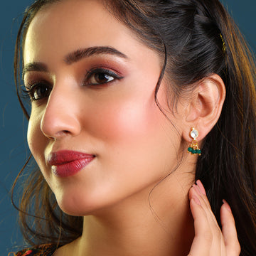 Titli Safina Pearl Kundan Earrings