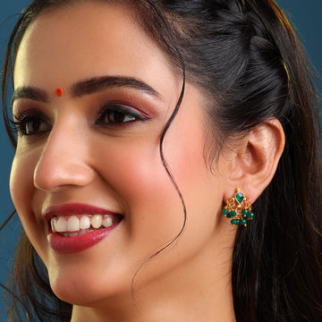 Titli Zarmina Emerald Kundan Earrings
