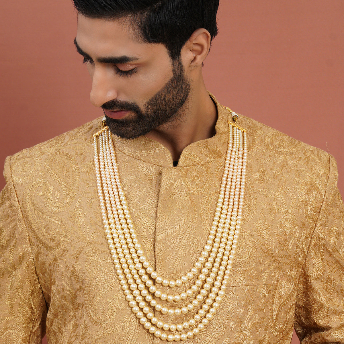 maharaja necklace in cream beads for grooms 