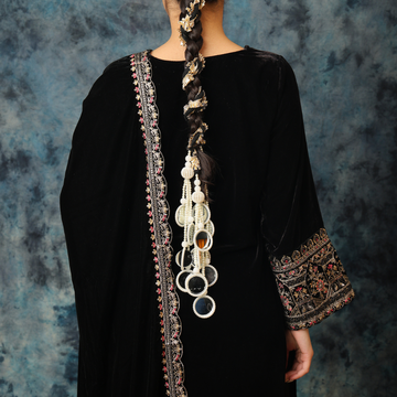 Pearl and Mirror Work Parandi