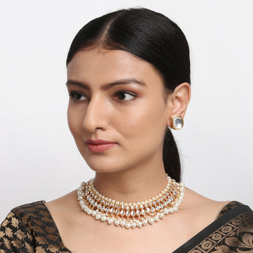 Kundan Choker with Pearls & Studs