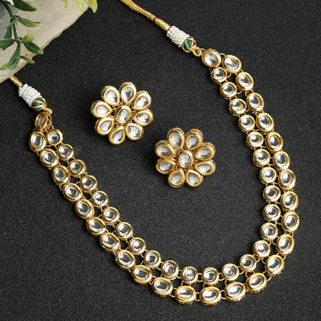 Kundan Choker with Studs