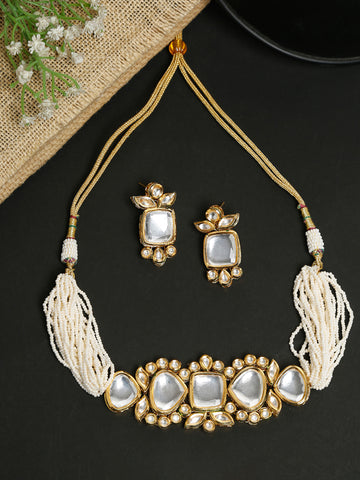 Kundan Choker with Earrings