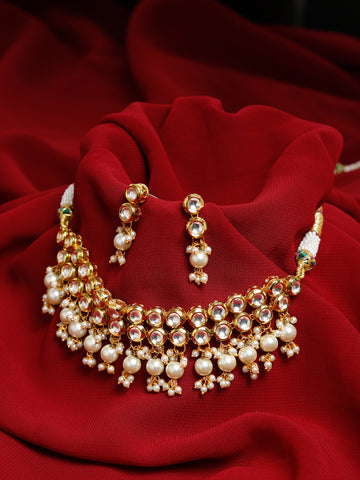 Kundan Choker with Earrings